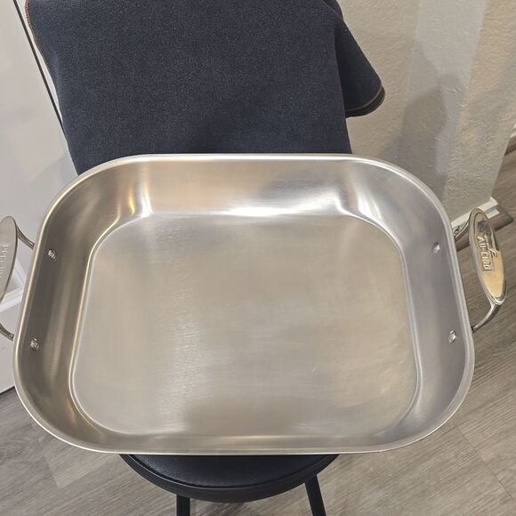 All-Clad D3 Stainless Steel  Large Flared Roaster No Rack - Picture 6 of 9